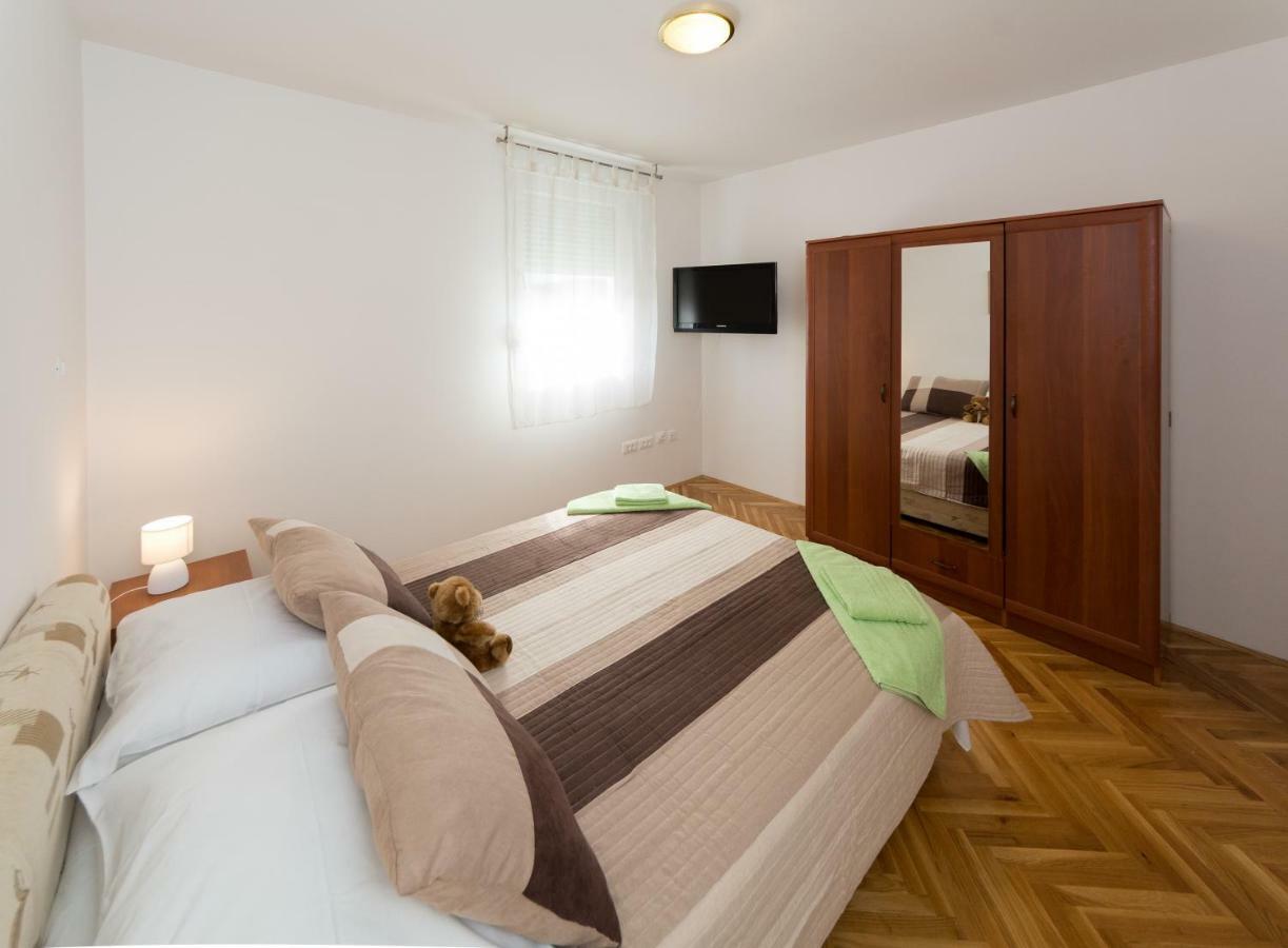 Breki Apartman ポドストラナ エクステリア 写真